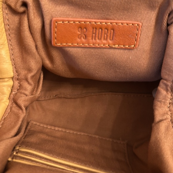 HOBO Adalyn Crossbody - Picture 5 of 13